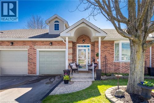 87 Twenty Place Boulevard, Hamilton, ON, L8G3G8 | Card Image