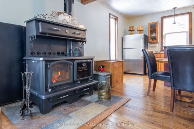 117 Craigmont Rd, House other with 2 bedrooms, 1 bathrooms and 5 parking in Brudenell, Lyndoch And Raglan ON | Image 14