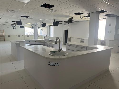 798 N Semoran Blvd, ORLANDO, FL, 32807 | Card Image