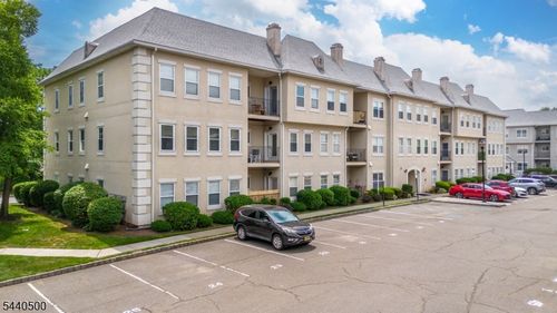 308-308 Brittany Dr, Wayne, NJ, 07470-3286 | Card Image