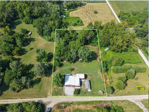 402 N 2nd Avenue, Laredo, MO, 64652 | Card Image