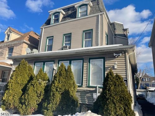 218 Orchard St, Elizabeth, NJ, 07208-1649 | Card Image