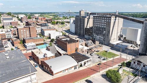 309 Wall Street, Alton, IL, 62002 | Card Image