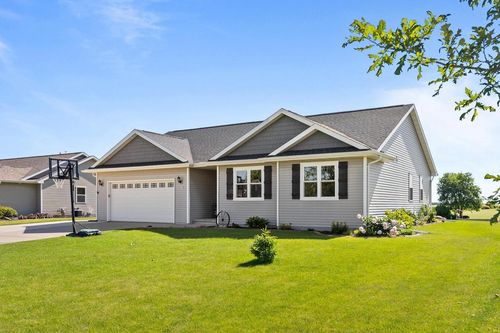 W6115 Sherwood Point Drive, Greenville, WI, 54942 | Card Image