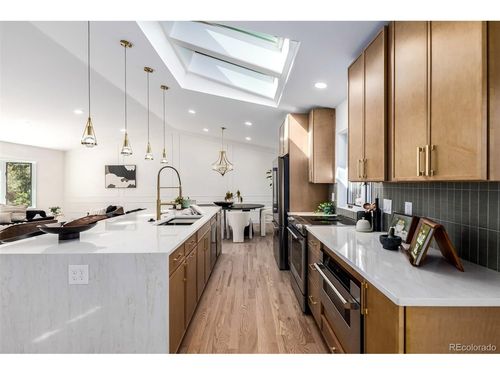 7302 Island Cir, Boulder, CO, 80301-3906 | Card Image