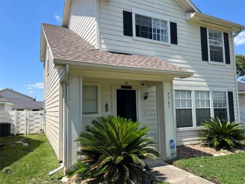 9707 Farrell Dr, Houston, TX, 77070-5087 | Card Image
