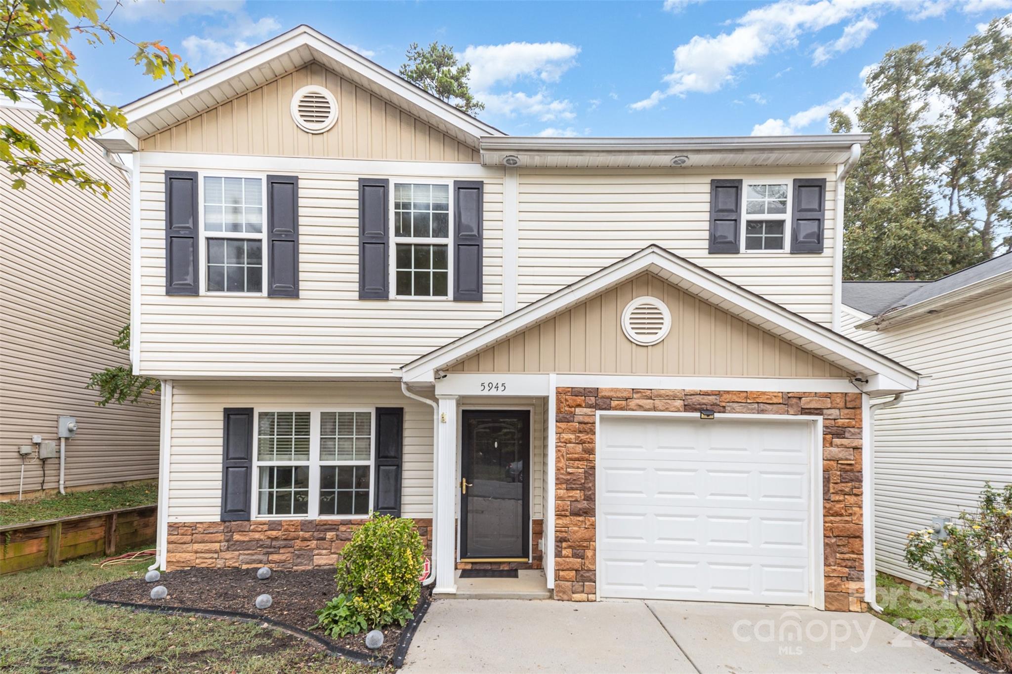 Sullins Rd, Charlotte, NC 28214