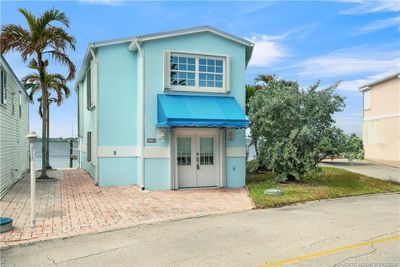 1116 Nettles Boulevard, House other with 2 bedrooms, 1 bathrooms and null parking in Jensen Beach FL | Image 1