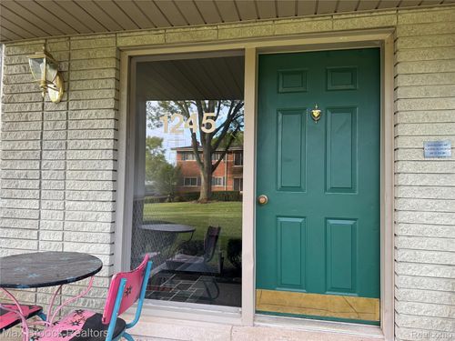 apt-4-1245 Derby Rd, Birmingham, MI, 48009-5809 | Card Image