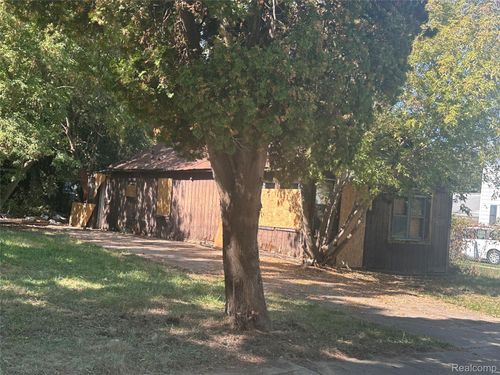 1308 Barney Ave, Flint, MI, 48503-3222 | Card Image