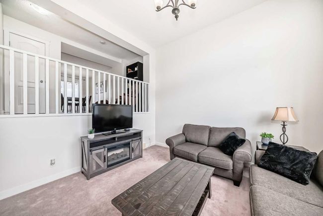 4004 - 2370 Bayside Rd Sw, Home with 3 bedrooms, 2 bathrooms and 2 parking in Airdrie AB | Image 6