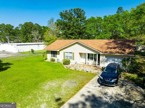 2218 Riverside Ave, Waycross, GA, 31501-7075 | Card Image