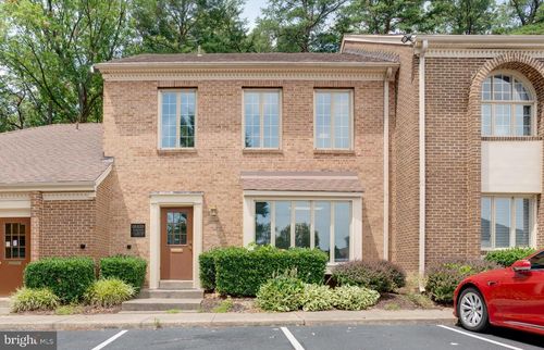 11-6207 Old Keene Mill Ct, Springfield, VA, 22152-2352 | Card Image