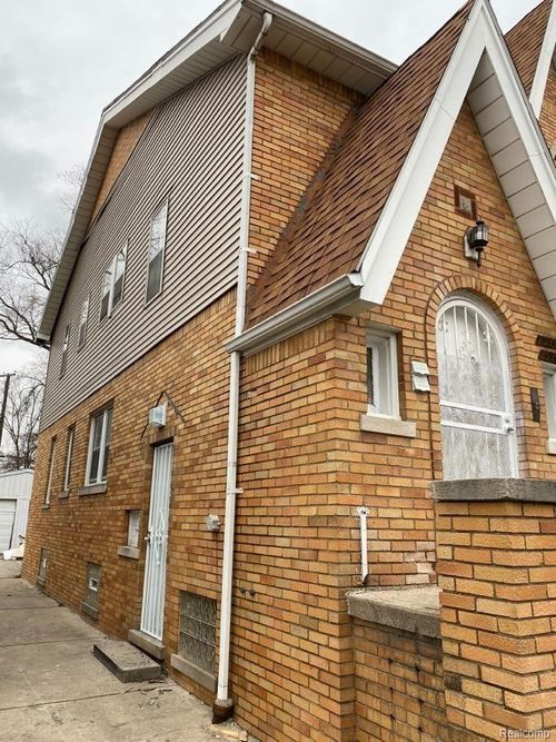 15355 Ward St, Detroit, MI, 48227-4076 | Card Image