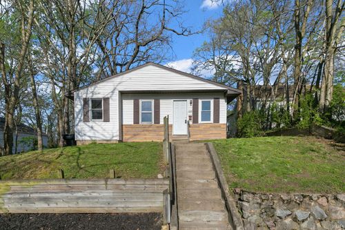 1225 S 27th St, South Bend, IN, 46615-1727 | Card Image