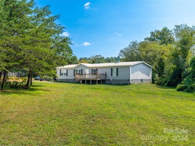 122 Mossy Brook Trail, House other with 4 bedrooms, 2 bathrooms and null parking in Hendersonville NC | Image 3