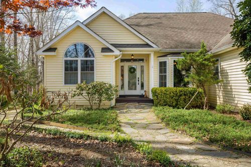 553 Hidden Valleys Rd, PALMYRA, VA, 22963-5058 | Card Image