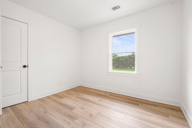 1153 Nantasket Ave, House other with 3 bedrooms, 1 bathrooms and 3 parking in Hull MA | Image 15