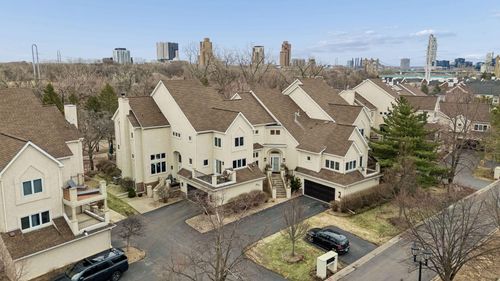 406 River St, Minneapolis, MN, 55401 | Card Image