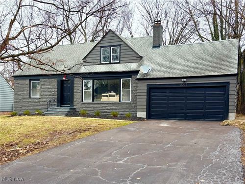 2373 N Taylor Rd, Cleveland Heights, OH, 44112-3047 | Card Image