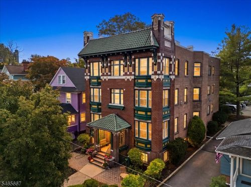 c007-30 The Cres, Montclair, NJ, 07042-2639 | Card Image