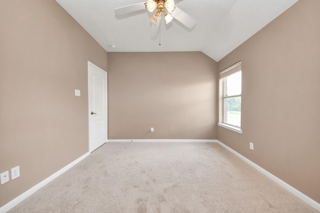 1705 White Willow Ln, House other with 4 bedrooms, 2 bathrooms and 2 parking in Pearland TX | Image 16