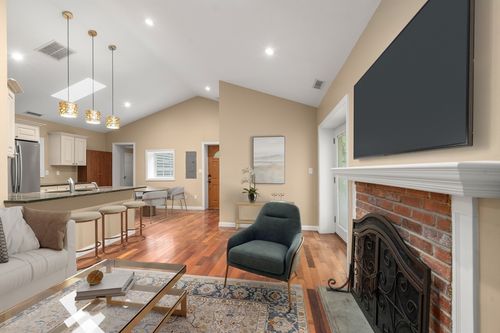 133-133 Centre St, Dover, MA, 02030-2410 | Card Image