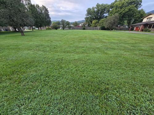 1107 Winchester Avenue, Middlesboro, KY, 40965 | Card Image