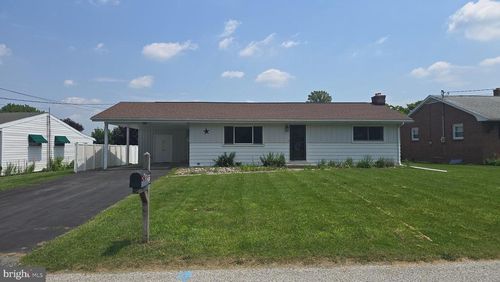 23 Reynolds Ave, MONT ALTO, PA, 17237-9613 | Card Image