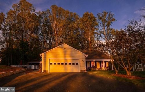 14791 Conway Dr, MANASSAS, VA, 20112-4034 | Card Image