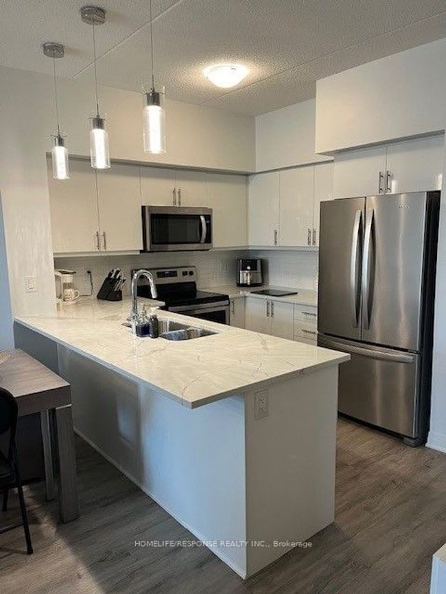 214 - 610 Farmstead Dr, Condo with 1 bedrooms, 1 bathrooms and 1 parking in Milton ON | Image 5