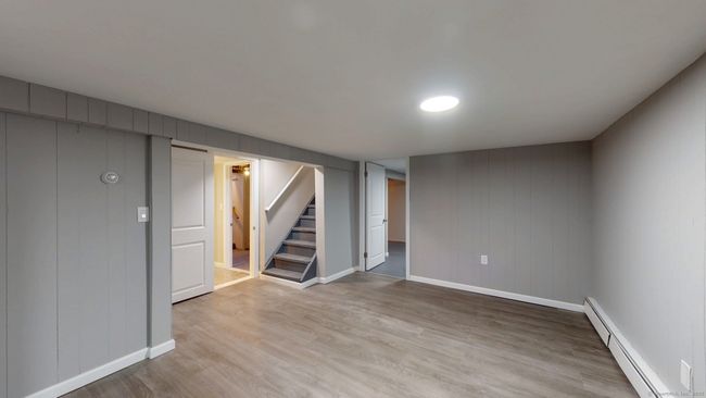 8 Batt St, House other with 5 bedrooms, 2 bathrooms and null parking in Middletown CT | Image 26