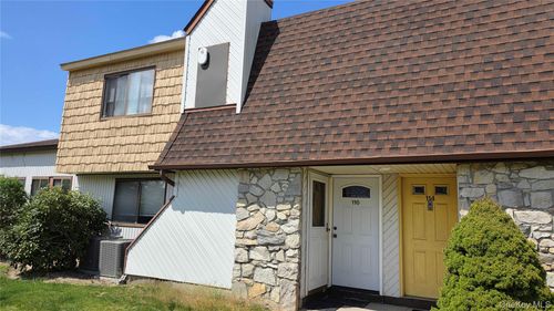 115-115 Pointe Cir S, Coram, NY, 11727-1534 | Card Image