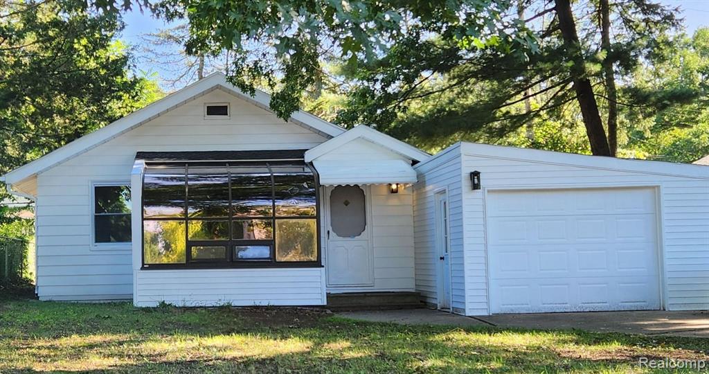 Colgate St, Oak Park, MI 48237