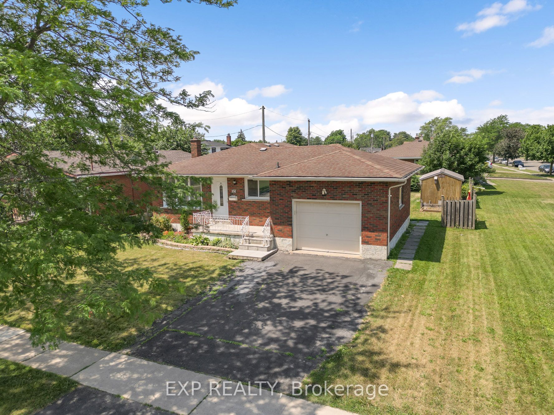 Residential in Welland 4