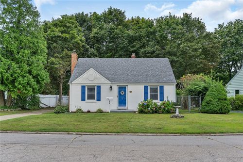 64 King Phillip Dr, North Kingstown, RI, 02852-2133 | Card Image
