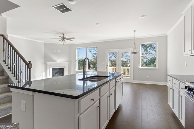 95 - 7244 Millbrae Walk, House other with 5 bedrooms, 3 bathrooms and 4 parking in Flowery Branch GA | Image 11