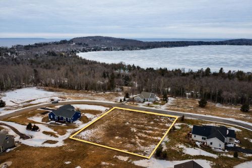 Unit 37 E Water View Dr, Lake Leelanau, MI, 49653 | Card Image