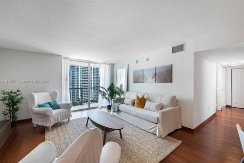 apt-2824-1200 Brickell Bay Dr, Miami, FL, 33131-3267 | Card Image