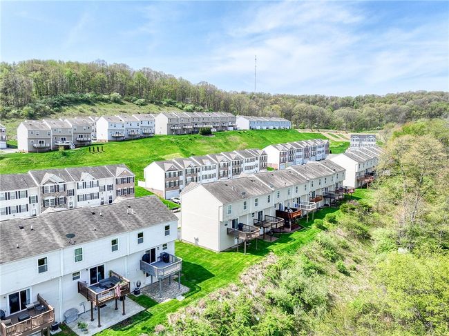 102 Cole Ct, Townhouse with 3 bedrooms, 3 bathrooms and 2 parking in Harmony PA | Image 24