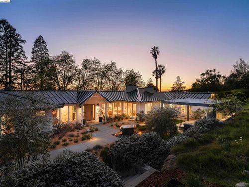 12700 Skyline Blvd, Oakland, CA, 94619-2421 | Card Image