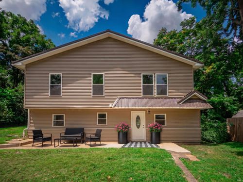 407 S 8th St, Boonville, IN, 47601-1955 | Card Image
