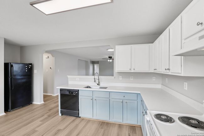 109 Creek Run, House other with 3 bedrooms, 2 bathrooms and null parking in Cibolo TX | Image 14