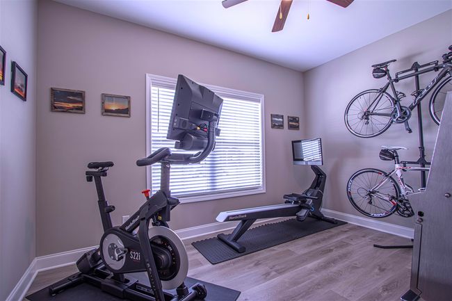 1105 Andover Dr, Home with 4 bedrooms, 2 bathrooms and null parking in Franklin KY | Image 18