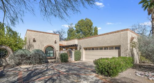 5561 E Sutler Ln, Tucson, AZ, 85712-5238 | Card Image