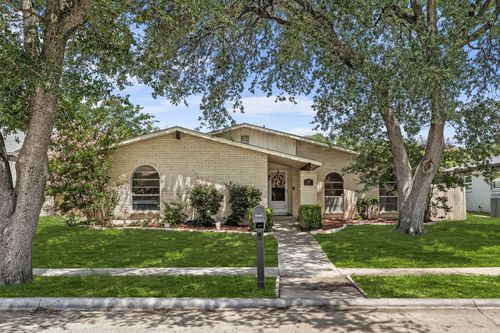 1825 Addington Dr, Carrollton, TX, 75007-3009 | Card Image