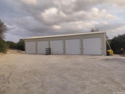 6070 Mountridge Dr, Spring Branch, TX, 78070-7079 | Card Image