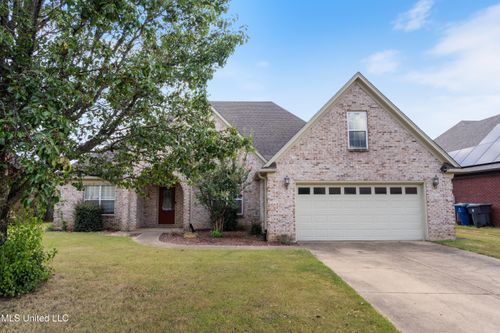2361 Della St, Hernando, MS, 38632-6941 | Card Image