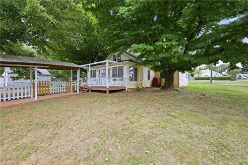 4100 Kernersville Rd, Winston Salem, NC, 27107-1920 | Card Image