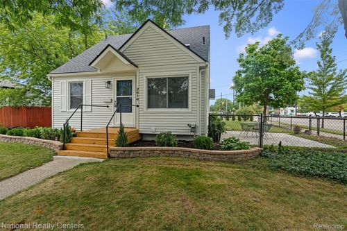 2616 Kenmore Rd, Berkley, MI, 48072-1516 | Card Image